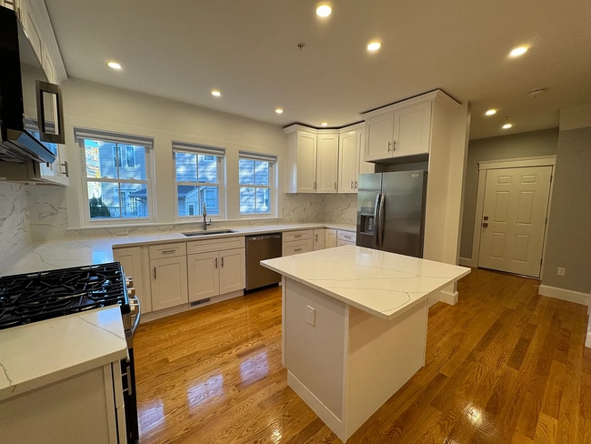 property at 86 Orchard St