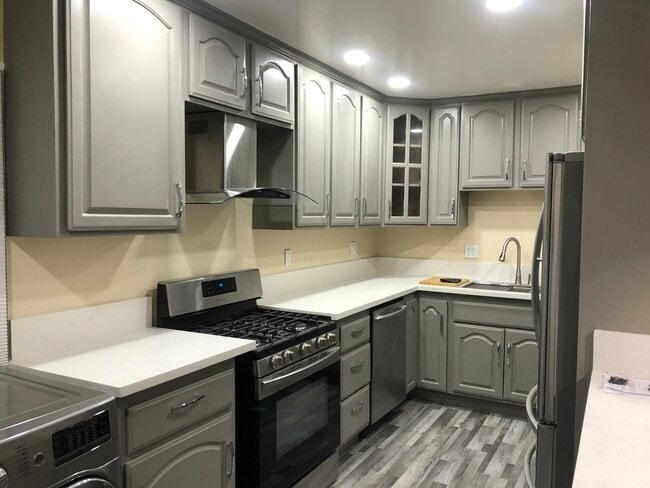 1809 Michigan Ave in Santa Monica, CA - Building Photo - Building Photo
