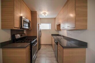 3519 Clarington Ave in Los Angeles, CA - Building Photo - Building Photo