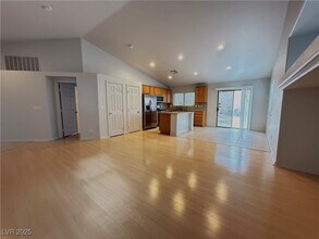 212 Tainted Berry Ave in North Las Vegas, NV - Building Photo - Building Photo