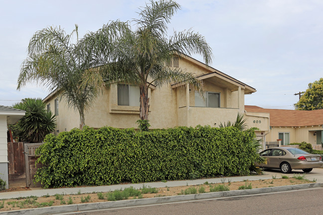 605 N Ditmar St in Oceanside, CA - Building Photo - Building Photo