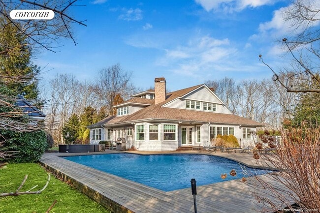 3368 Noyack Rd in Sag Harbor, NY - Building Photo - Building Photo