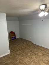 1035 S 12th St in Slaton, TX - Building Photo - Building Photo