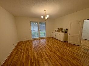 1011 6th St in Lake Charles, LA - Building Photo - Building Photo