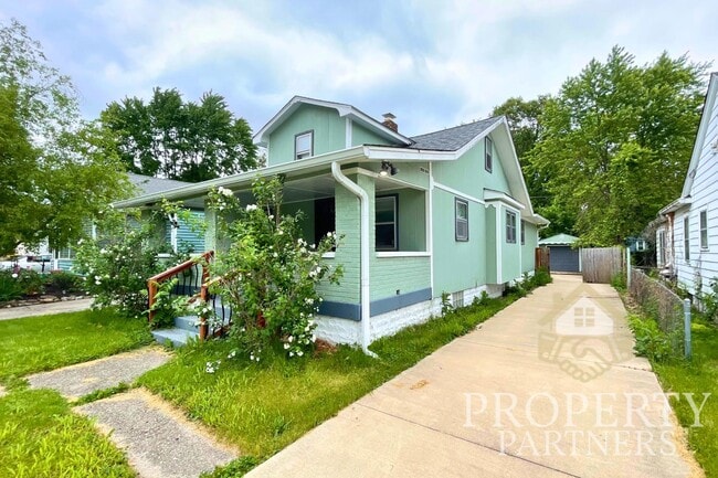 4929 Kingsley Dr in Indianapolis, IN - Building Photo - Building Photo