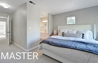 3322 Holly Grove St, Unit Building C in Westlake Village, CA - Building Photo