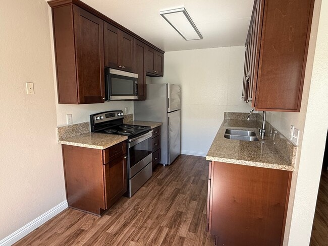 Emerald Court Apartments