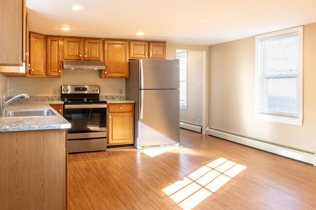 199 Nashua St in Milford, NH - Building Photo - Building Photo