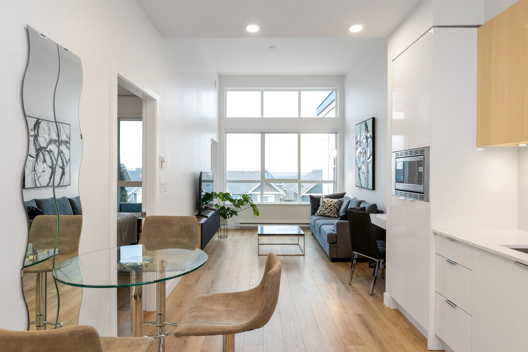 4690 Hawk Ln, Unit 412 in Delta, BC - Building Photo