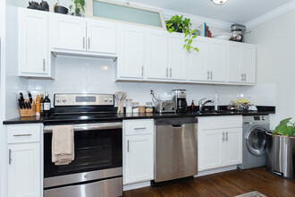 3345 N Marshfield Ave in Chicago, IL - Building Photo - Building Photo