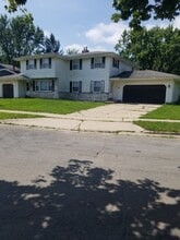 9 Obrien Ct, Unit 09 O’Brien in Madison, WI - Foto de edificio - Building Photo