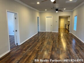 10 S Yorktown Ave in Tulsa, OK - Building Photo - Building Photo