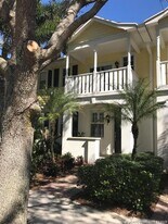 2977 E Community Dr in Jupiter, FL - Building Photo