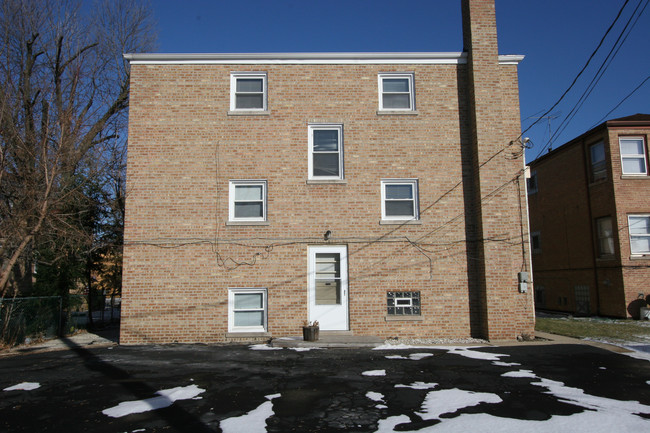 6048 N Elston Ave in Chicago, IL - Building Photo - Building Photo