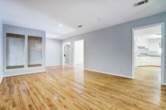 5312 Buffalo Speedway in Houston, TX - Building Photo - Building Photo