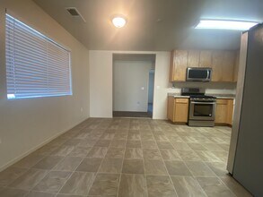 388 N Biggs Dr in Biggs, CA - Building Photo - Building Photo