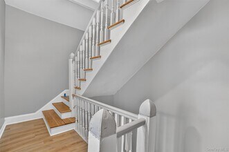 4 Amackassin Terrace in Yonkers, NY - Building Photo - Building Photo