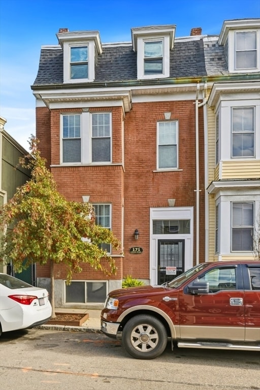 property at 171 Brooks St