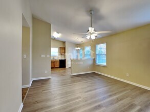 229 N Weststone Blvd in Fuquay Varina, NC - Building Photo - Building Photo