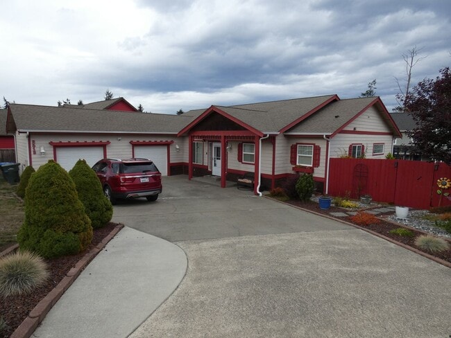property at 2513 Rolling Hills Ct