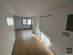 East 39th Street in New York, NY - Building Photo - Building Photo