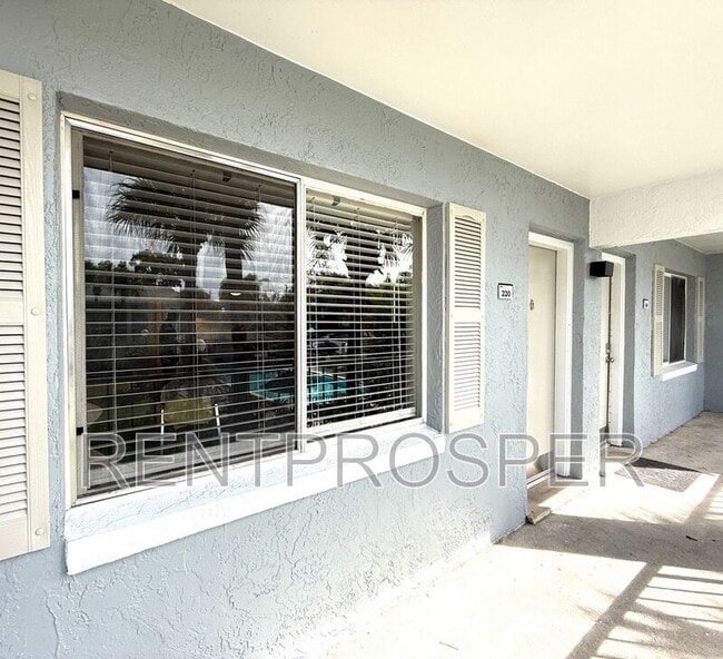 122 Water Front Way