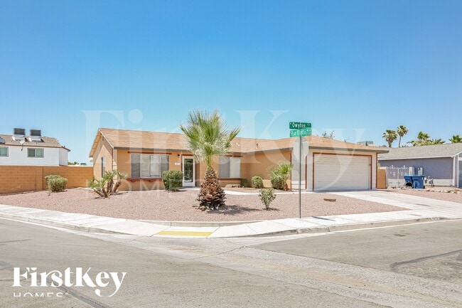 1473 Owyhee Ct in Las Vegas, NV - Building Photo - Building Photo