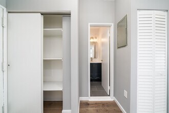415 Central Ave in Jersey City, NJ - Building Photo - Building Photo