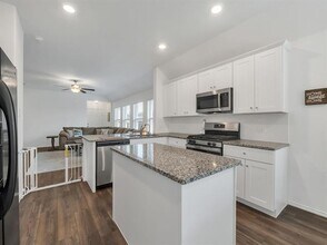 2913 Meadowlands Dr in Forney, TX - Building Photo - Building Photo