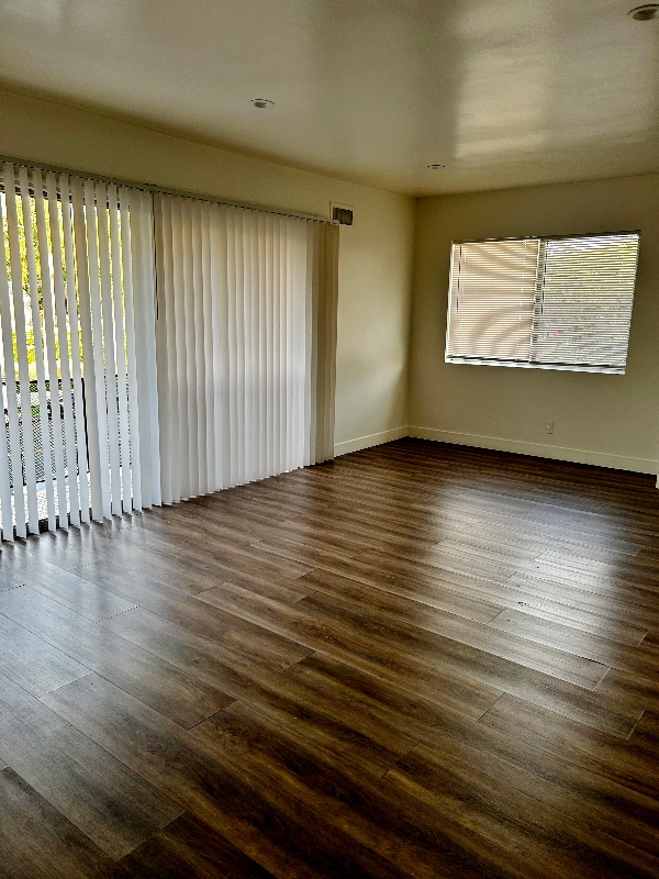 1339 N Hobart Blvd in Los Angeles, CA - Building Photo - Building Photo