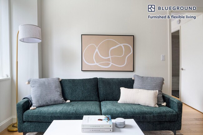420 E 54th St in New York, NY - Building Photo - Building Photo