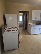 150 Forest Ave, Unit Upper in Buffalo, NY - Foto de edificio - Building Photo