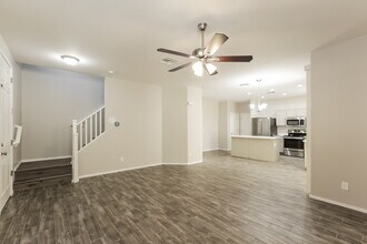 122 N 86th Ln in Tolleson, AZ - Building Photo - Building Photo