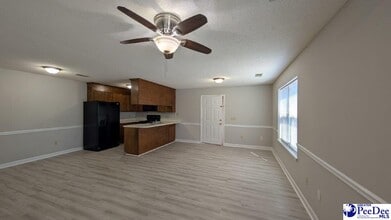 2013 2nd Loop Rd in Florence, SC - Building Photo - Building Photo