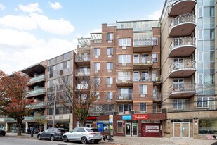 3112 Union St in Flushing, NY - Building Photo