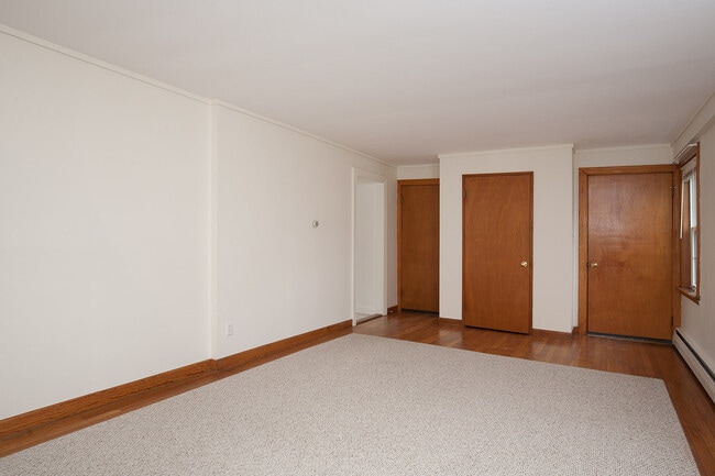 142 Belknap St, Unit 142
