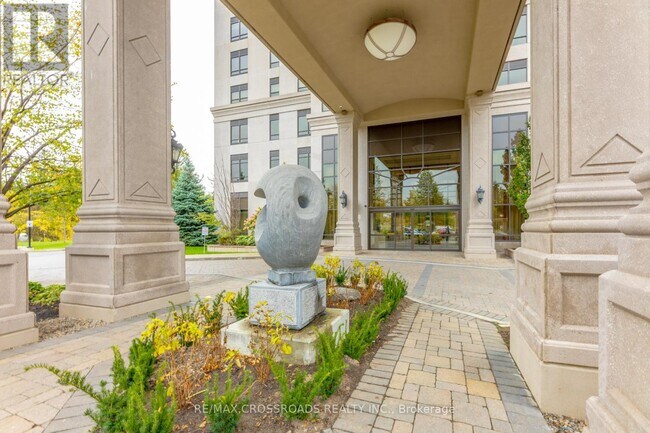 9255 Jane St in Vaughan, ON - Building Photo - Building Photo