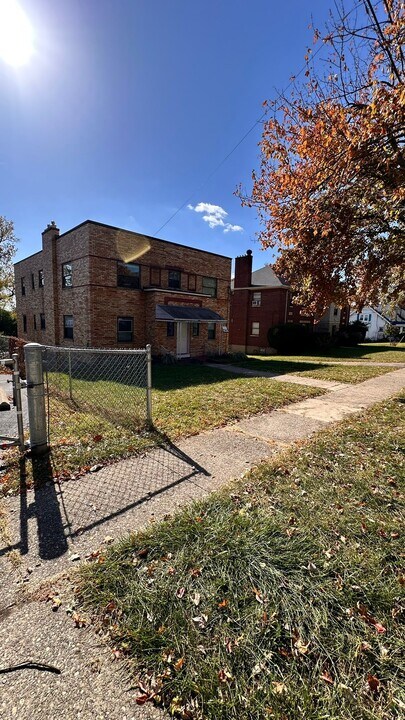 3411 Daytona Ave in Cincinnati, OH - Building Photo