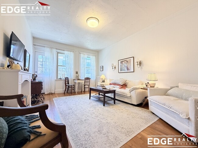 264 Kelton St, Unit 7 in Boston, MA - Building Photo - Building Photo