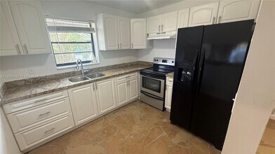 10583 La Placida Dr in Coral Springs, FL - Building Photo - Building Photo