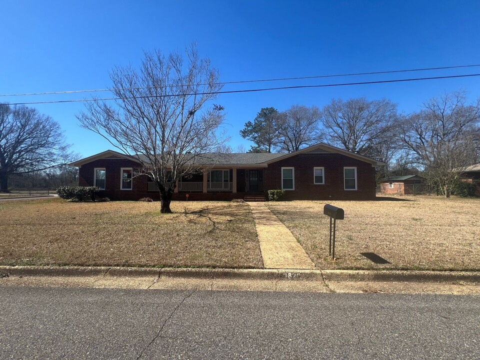 3820 65th Ave in Tuscaloosa, AL - Building Photo