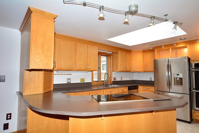 14 Roberta Rd in Sharon, MA - Building Photo - Building Photo