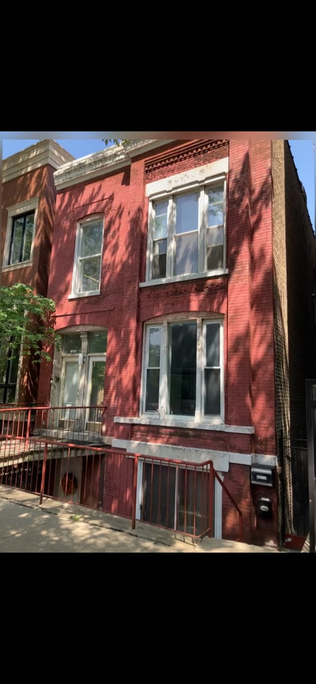 1645 N Wolcott Ave, Unit 1F in Chicago, IL - Building Photo - Building Photo