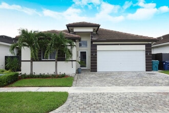 14758 SW 39th Terrace in Miami, FL - Building Photo - Building Photo