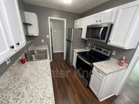 227 Alhambra Rd photo'