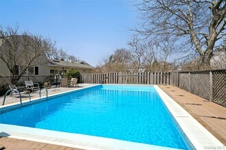 1100 Huntington Blvd in Peconic, NY - Building Photo - Building Photo