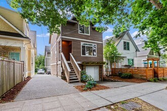 416 26th Ave S in Seattle, WA - Building Photo - Building Photo