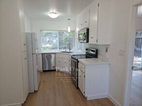1521 Siskiyou Dr in Walnut Creek, CA - Building Photo - Building Photo