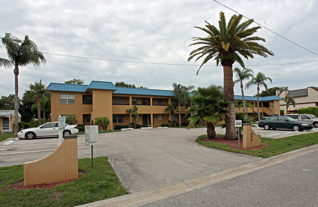 Seaview in Dunedin, FL - Building Photo - Building Photo