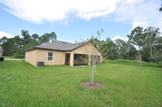 17 Rainbow Ln in Palm Coast, FL - Building Photo - Building Photo